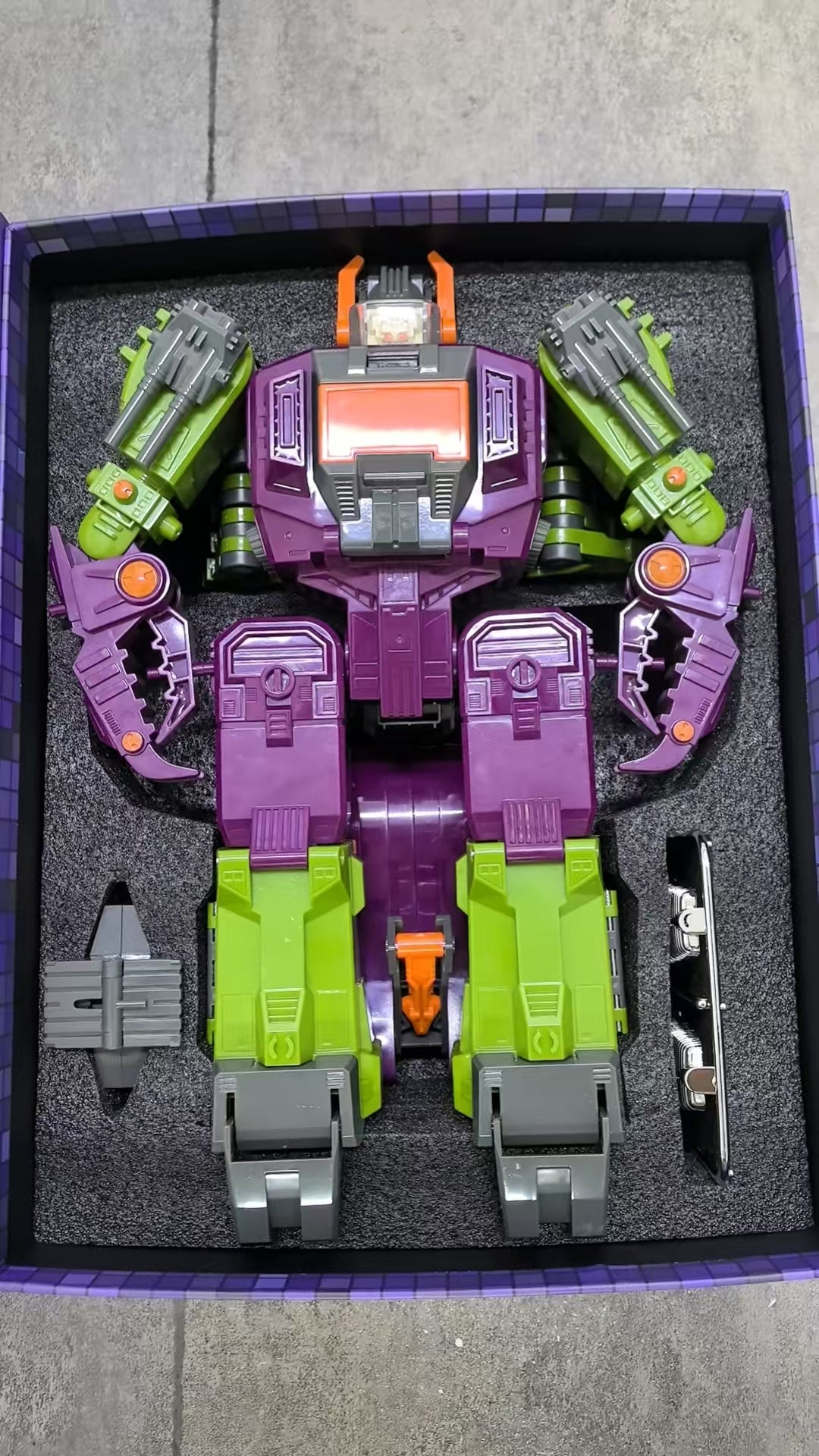 Crazy Scorpion Giant G1 Scorponok