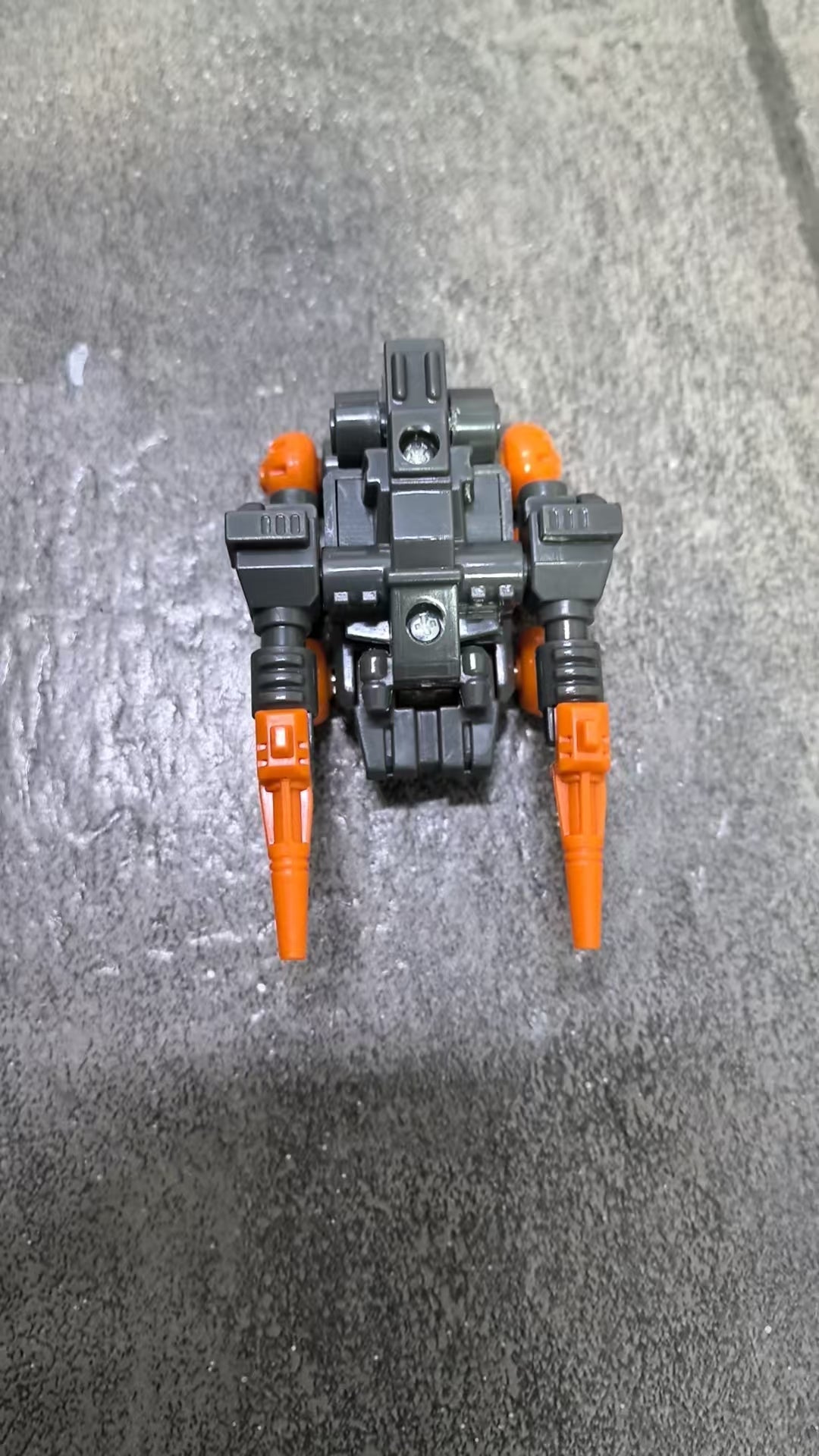 Crazy Scorpion Giant G1 Scorponok