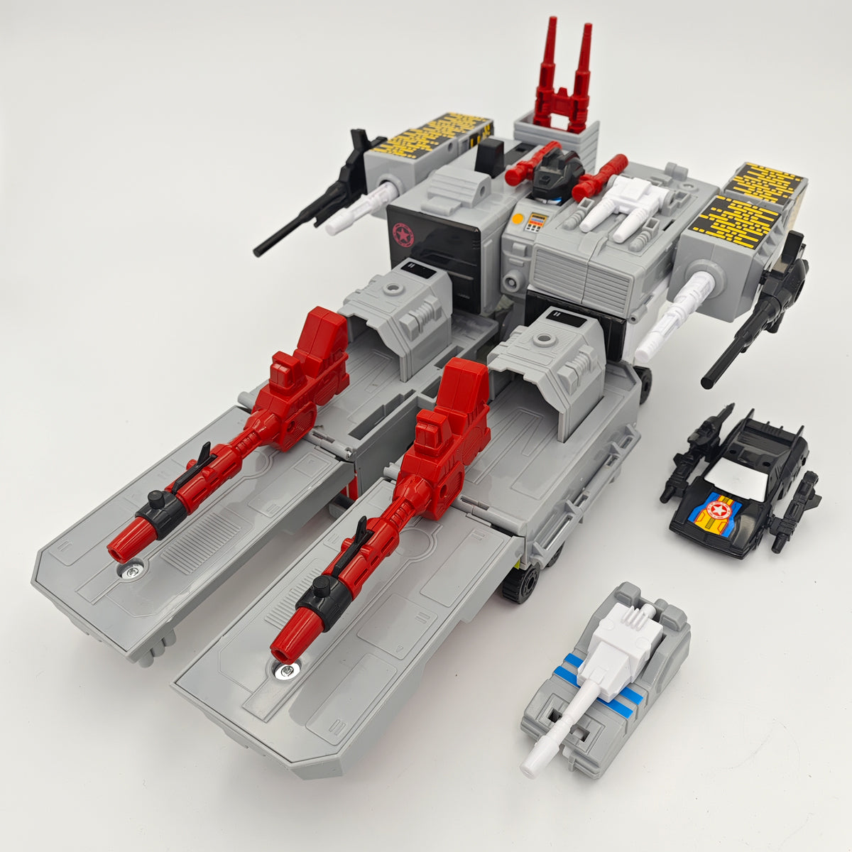 G1 Metroplex KO