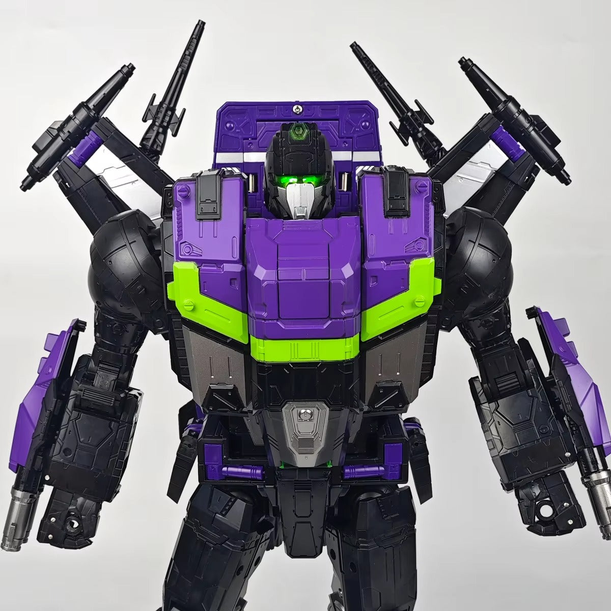 V33-06B Jetfire Oversize Dark Version