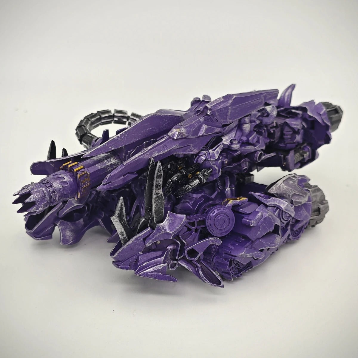TW1028 Studio Series SS-56 Shockwave