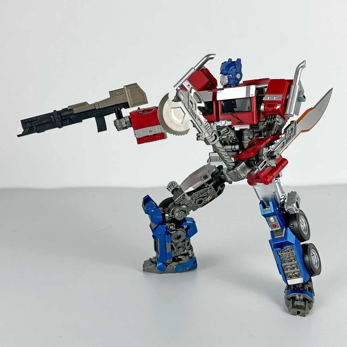 BAIWEI TW-1030 17cm / 6.69" Studio Series SS-102 Optimus Prime