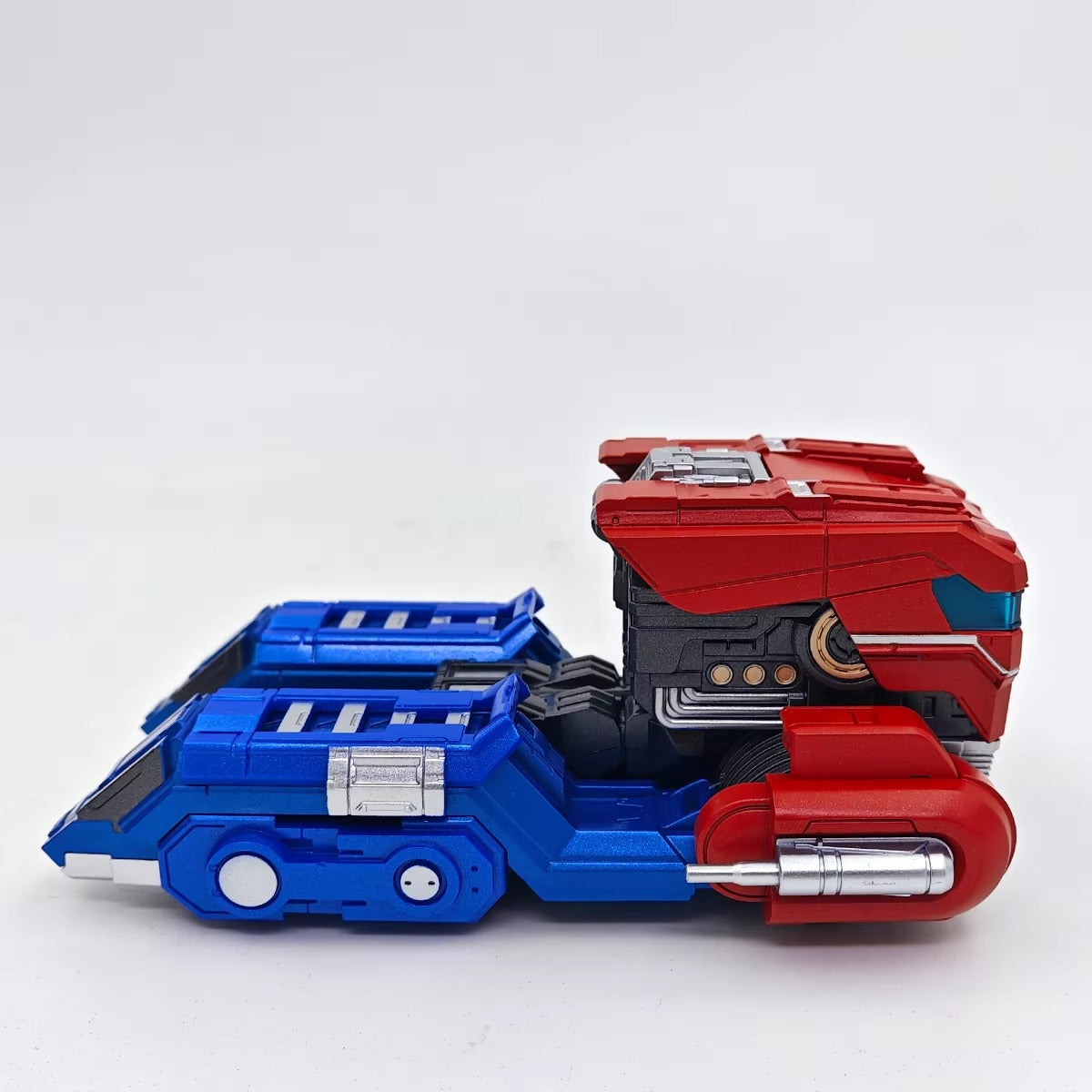 WayStudio Optimus Prime